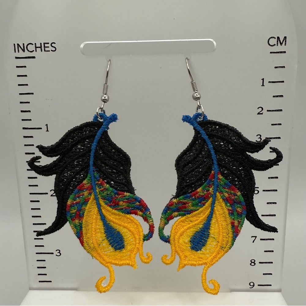 Colorful Feather Design Earrings!